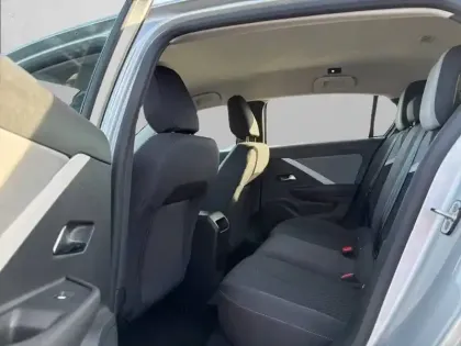 Photo 11 Opel Astra  1.2 Turbo 110 ch BVM6