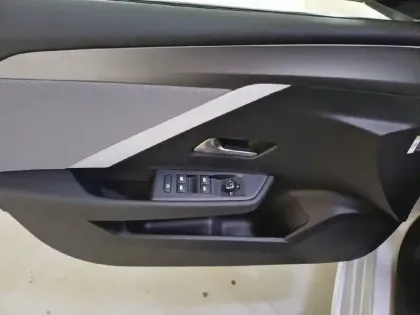 Photo 41 Opel Astra  1.2 Turbo 110 ch BVM6