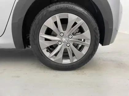 Photo 15 Peugeot 208  Electrique 50 kWh 136ch