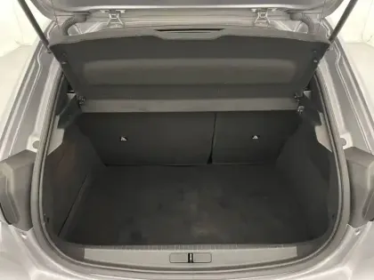Photo 12 Peugeot 208  Electrique 50 kWh 136ch