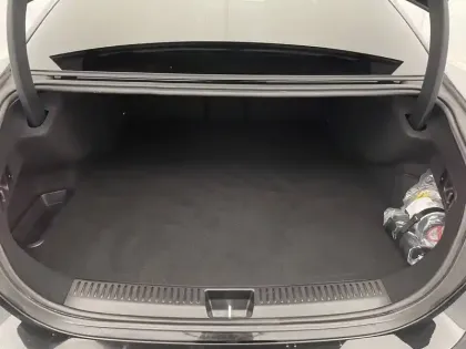 Photo 13 Mercedes Classe E  300 e Hybrid EQ 9G-Tronic