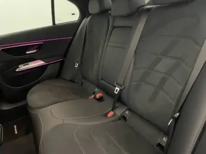 Photo 47 Mercedes Classe E  300 e Hybrid EQ 9G-Tronic