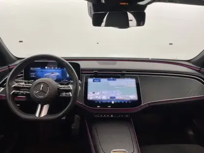 Photo 26 Mercedes Classe E  300 e Hybrid EQ 9G-Tronic