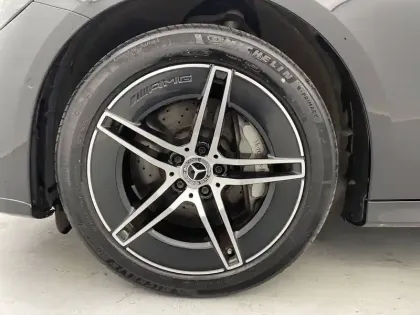 Photo 49 Mercedes Classe E  300 e Hybrid EQ 9G-Tronic