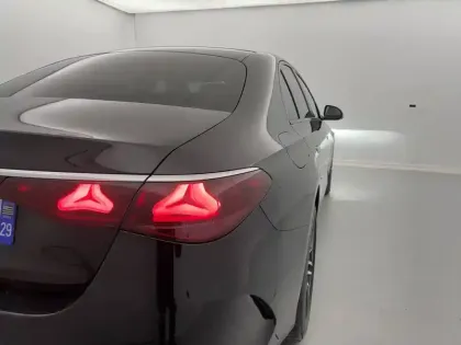 Photo 95 Mercedes Classe E  300 e Hybrid EQ 9G-Tronic