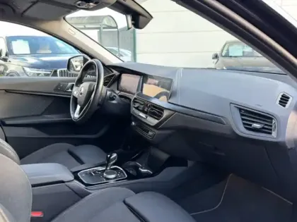 Photo 13 BMW Serie 1 118i 136 ch DKG7