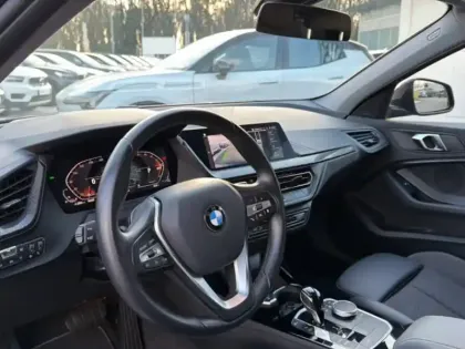 Photo 12 BMW Serie 1 118i 136 ch DKG7