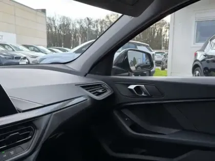 Photo 34 BMW Serie 1 118i 136 ch DKG7