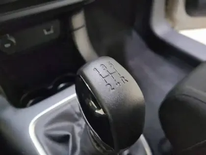 Photo 33 Citroën C3 Gén. III Ph2 C-Series 5