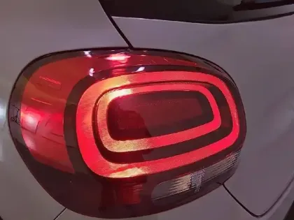 Photo 16 Citroën C3  PureTech 83 S&S BVM5