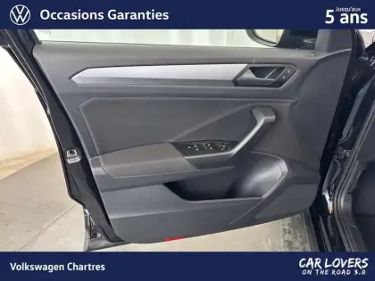 Photo 22 Volkswagen T-roc  1.0 TSI 116 Start/Stop BVM6