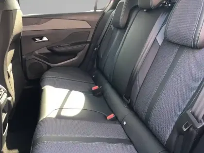 Photo 11 Peugeot 308  Hybrid 136 e-DCS6