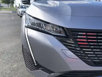 Photo 35 Peugeot 308  Hybrid 136 e-DCS6