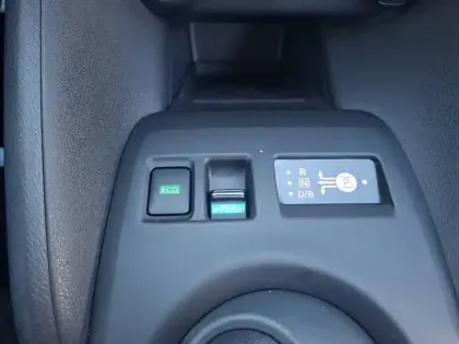 Photo 32 Nissan Leaf  Electrique 40kWh