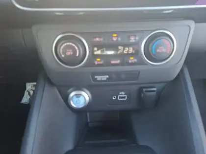 Photo 31 Nissan Leaf  Electrique 40kWh