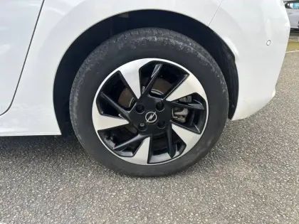 Photo 12 Opel Corsa  Electrique 156 ch & Batterie 51 kWh