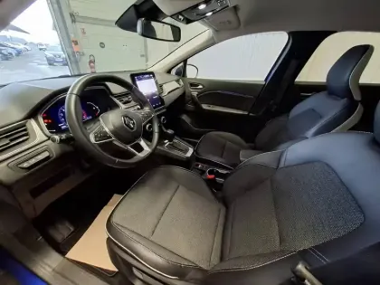 Photo 8 Renault Captur  TCe 130 EDC FAP