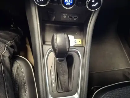 Photo 35 Renault Captur  TCe 130 EDC FAP