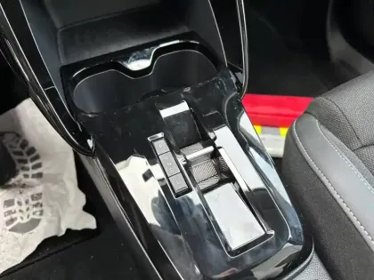 Photo 13 Citroën C3 Aircross  Hybride 145 e-DCS6