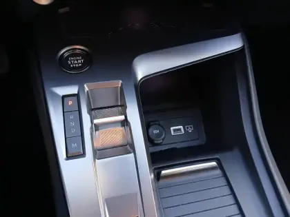 Photo 54 Peugeot 308  PureTech 130ch S&S EAT8