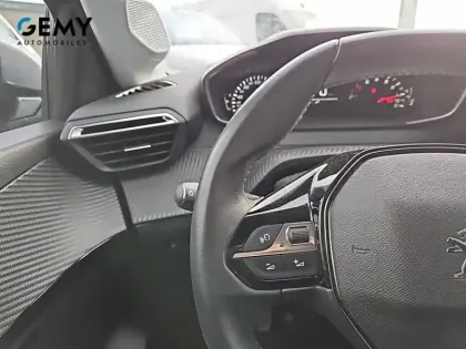 Photo 21 Peugeot 208  PureTech 100 S&S BVM6