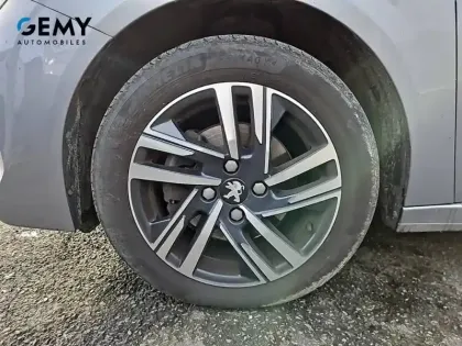 Photo 10 Peugeot 208  PureTech 100 S&S BVM6