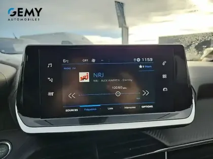 Photo 23 Peugeot 208  PureTech 100 S&S BVM6