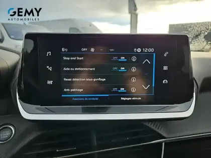 Photo 26 Peugeot 208  PureTech 100 S&S BVM6