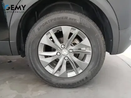 Photo 31 Peugeot 2008  BlueHDi 110 S&S BVM6