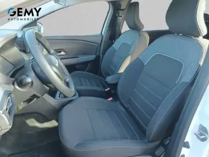 Photo 8 Dacia Jogger  Hybrid 140 7 places