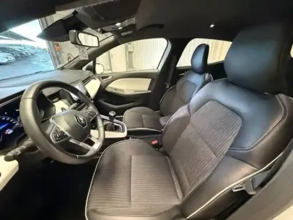 Photo 8 Renault Clio  TCe 90