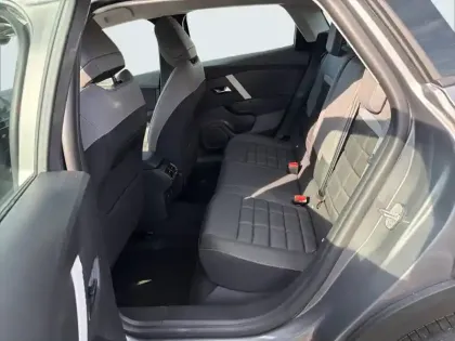 Photo 55 Citroën C4  Hybride 145 e-DCS6