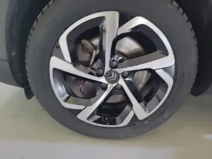 Photo 12 Citroën C5 aircross  Hybride Rechargeable 225 S&S e-EAT8