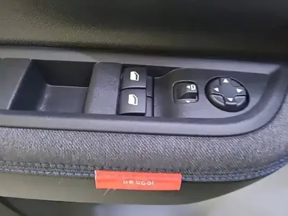 Photo 55 Citroën C3  Turbo 100 ch BVM6