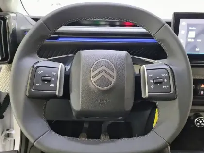 Photo 8 Citroën C3  Turbo 100 ch BVM6