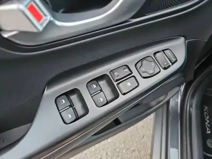 Photo 79 Hyundai Kona  Electrique 39 kWh - 136 ch