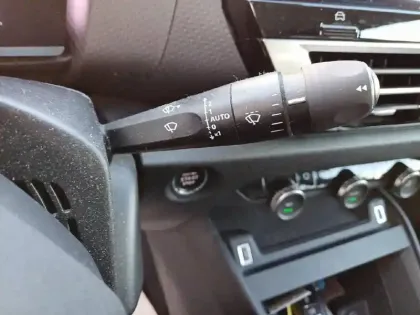 Photo 75 Citroën C4  BlueHDi 110 S&S BVM6