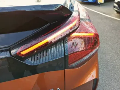 Photo 68 Citroën C4  BlueHDi 110 S&S BVM6