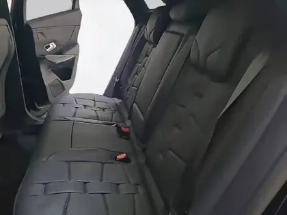 Photo 37 DS DS 7 DS7 Crossback PureTech 180 EAT8