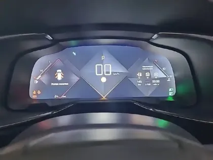 Photo 35 DS DS 7 DS7 Crossback PureTech 180 EAT8