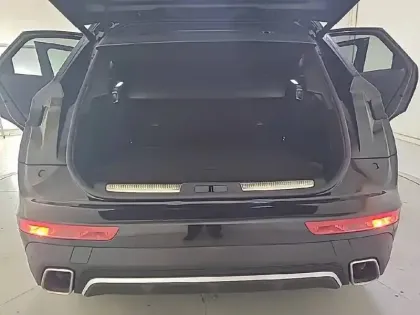 Photo 31 DS DS 7 DS7 Crossback PureTech 180 EAT8