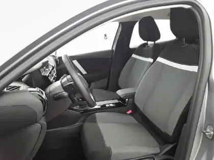 Photo 8 Citroën C4  PureTech 100 BVM6