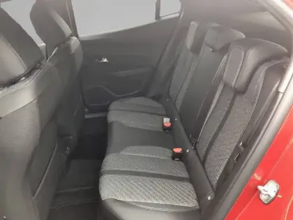 Photo 31 Peugeot 2008  Hybrid 145 e-DCS6