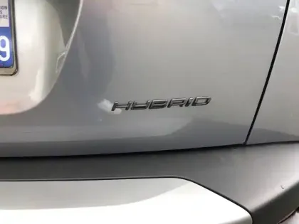 Photo 39 Peugeot 2008  Hybrid 145 e-DCS6