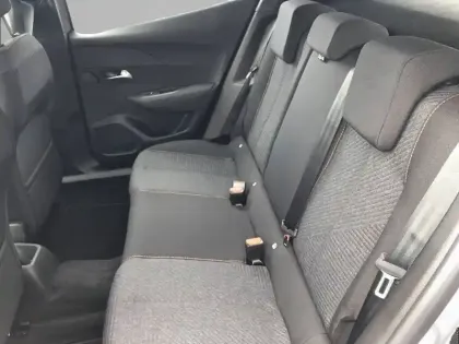 Photo 31 Peugeot 2008  Hybrid 145 e-DCS6