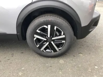 Photo 32 Peugeot 2008  Hybrid 145 e-DCS6