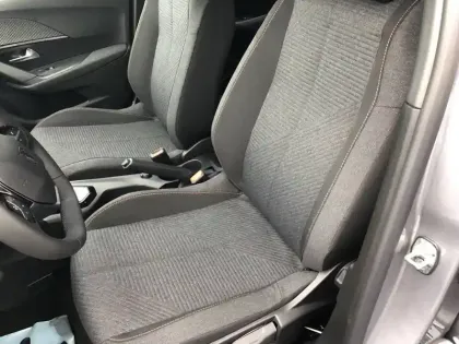 Photo 10 Peugeot 2008  Hybrid 145 e-DCS6