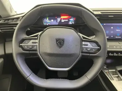 Photo 22 Peugeot 308  PHEV 180 e-EAT8