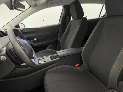 Photo 13 Peugeot 308  PHEV 180 e-EAT8