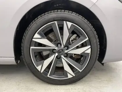 Photo 17 Peugeot 308  PHEV 180 e-EAT8